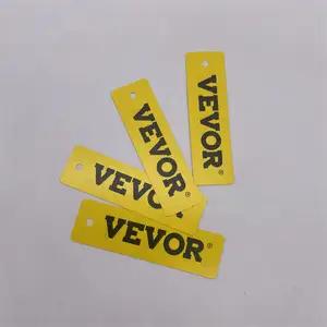 Étiquettes de cadeau en papier de T-shirt de logo de conception de taille personnalisée en gros étiquette volante pour étiquettes de vêtements