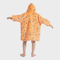 Premium personnalisé surdimensionné chaud doux confortable polaire Sherpa chien imprimer enfants hiver portable à capuche couverture avec grande poche