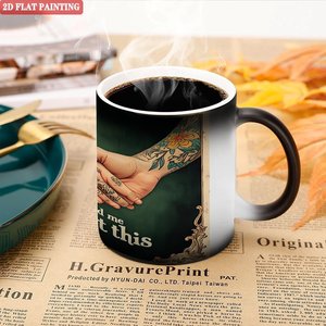 Taza de Viaje Portátil para Bebidas, 11 oz, Cerámica Negra Esmerilada, Taza Mágica que Cambia de Color con el Calor - Product Image 5