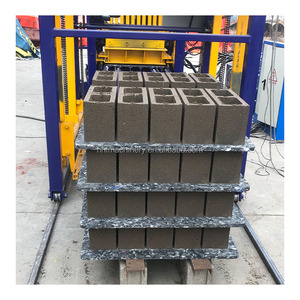 Máquina para Fabricar Ladrillos QT4-15S <span class=keywords><strong>2025</strong></span>, Venta Directa de Fábrica, Máquina Automática para Fabricar Ladrillos de Hormigón Huecos y Sólidos con Sistema de Enclavamiento - Product Image 6