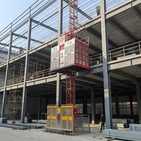 Mini-élévateur compact SC100U pour la construction avec capacité de charge de 1000 kg et conception en U brevetée