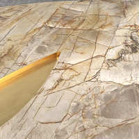 Table basse en marbre encastrée Dream Home Teardrop, forme irrégulière, bordure dorée brossée, base incurvée, mobilier de luxe pour salon