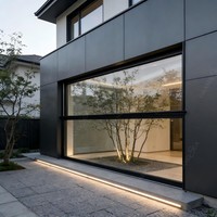 Ventanas Corredizas Verticales Insonorizadas con Diseño de Rejilla Automática, Marco Delgado Negro, Resistentes a Huracanes, Personalizables, de Aluminio