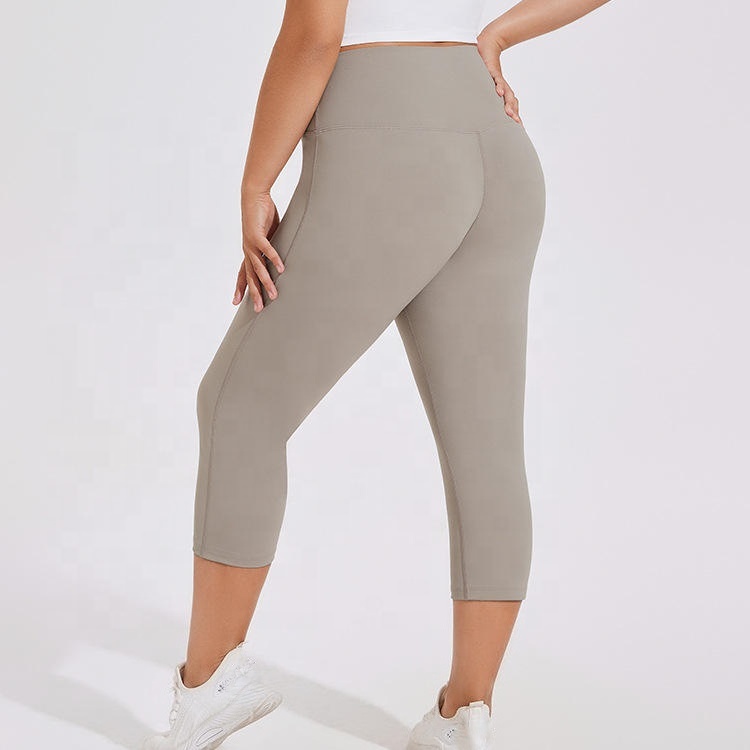 Spring Summer High Elastic Waist Plus Size Breathable Comfortable Running Fitness Yoga Sport Leggings Capri Pants for Women