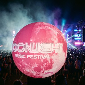 Luna Gonfiabile Gigante Rosa Personalizzata con Logo del Marchio per Decorazione di Atrio di Centro Commerciale, Pianeta Gonfiabile da 1m-10m per Eventi Musicali - Product Image 4