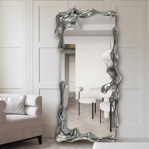 Specchio da Terra di Lusso Leggero ed Esclusivo Effetto Acqua Increspata per Casa e Villa, Specchio da Trucco e Decorativo di Design - Product Image 1
