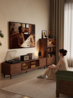 Meuble TV Olid Oak, style moderne minimaliste, style mid-century, meuble de rangement sur pied avec portes coulissantes pour salon DSG073
