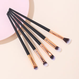 Juego <span class=keywords><strong>de</strong></span> 5 Brochas <span class=keywords><strong>de</strong></span> Maquillaje <span class=keywords><strong>de</strong></span> Pelo Sintético <span class=keywords><strong>de</strong></span> Lujo Gracedo con Brocha para Difuminar, Corrector y Diseño para Párpados <span class=keywords><strong>de</strong></span> Gusano <span class=keywords><strong>de</strong></span> Seda - Product Image 6