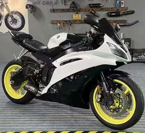 Motocicleta Deportiva Yamaha YZF-R6 <span class=keywords><strong>de</strong></span> 599cc, Cuatro Cilindros en Línea, EFI, YCC-I, Cambio Rápido, ABS, Refrigeración Líquida, Alta Potencia - Product Image 2