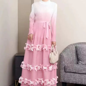 Nouvelle Robe Plissée Miyake à Manches Longues et Bordure Bois, Effet Dégradé <span class=keywords><strong>Grande</strong></span> <span class=keywords><strong>Taille</strong></span> - Product Image 4