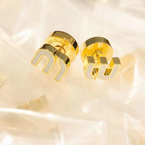 18K altın kaplama büyük yuvarlak MIU mektup küpe emaye mektup M düğme küpe kadınlar kız için - Product Image 4