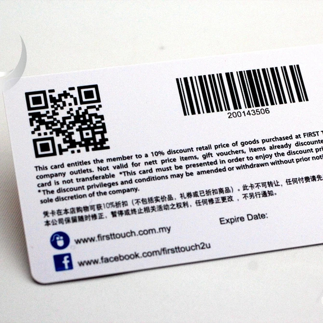 Customizable PVC Membership Gift Card 85.5x54mm Film Laminated Glossy Surface Offset Printed Barcode Magnetic Plastic 0.76mm