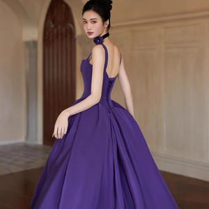 LY-PD0115エレガントなイブニングAラインガウンモダンサテン床丈コルセットノースリーブシックプロムドレスレディーススイープトレイン - Product Image 4