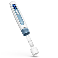 Technologie d'électroporation avancée pour une pénétration plus profonde du sérum, microcourant et microneedling avec sérum pour une infusion de sérum.