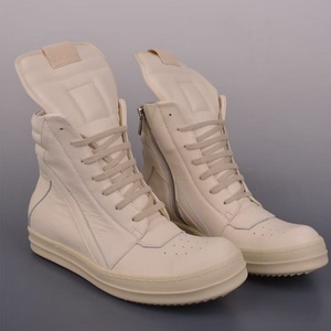 Designer senior personnalise des chaussures de marche luxueuses avec un dessus en cuir véritable, respirantes et imperméables, pour hommes et femmes. - Product Image 3