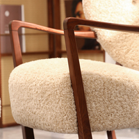 Fauteuil de détente style Wabi Sabi en tissu Teddy avec repose-pieds, fauteuil d'appoint rembourré à structure en bois massif pour salon