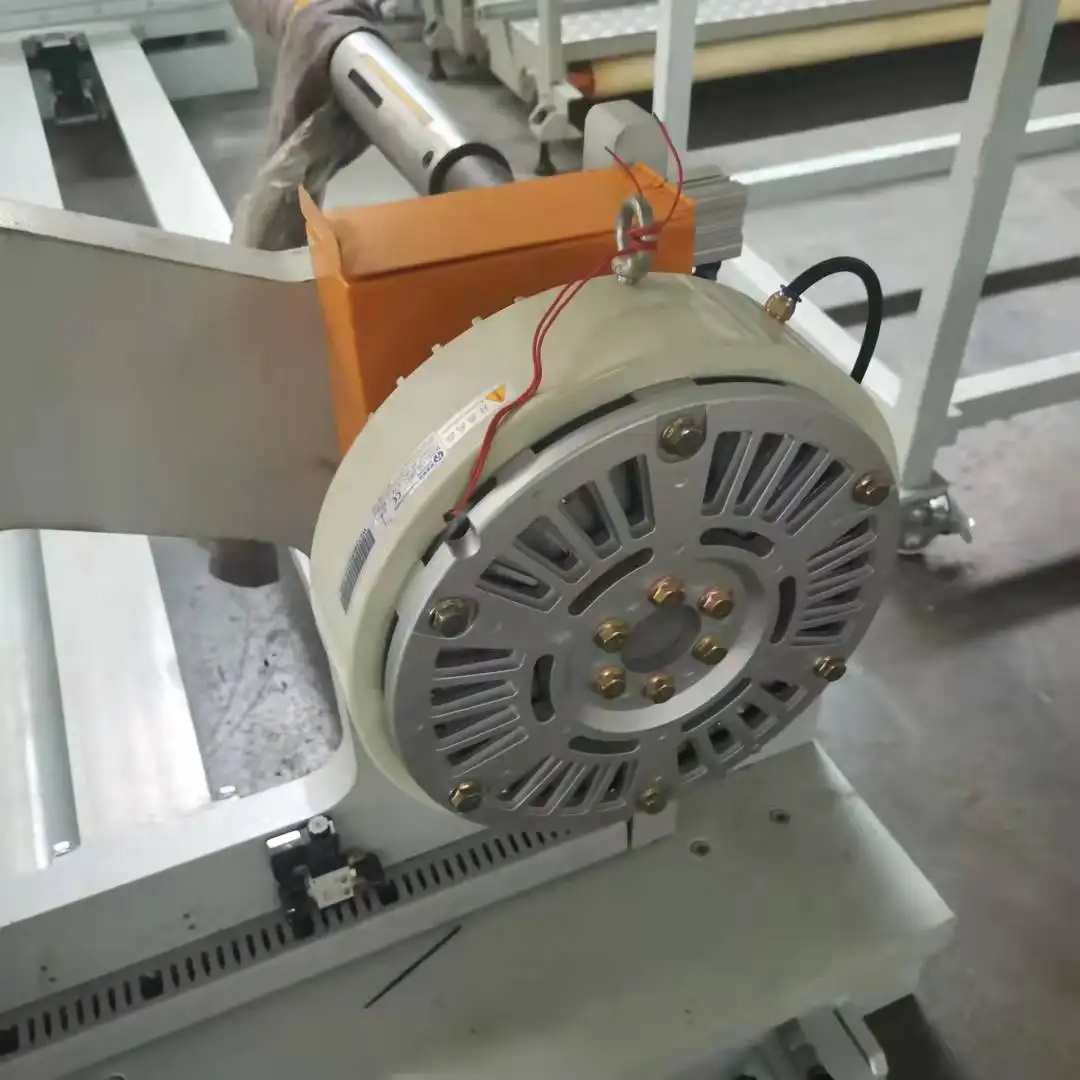 Full-automatic Hot Melt Coating Laminating Machine For Electronic labels with High Speed Shaft-less Feeding