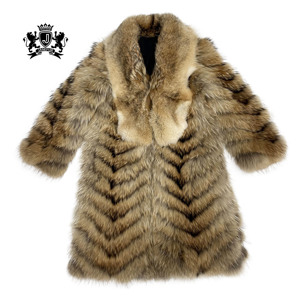 <span class=keywords><strong>Cappotto</strong></span> Lungo Invernale Caldo in Vera <span class=keywords><strong>Pelliccia</strong></span> <span class=keywords><strong>di</strong></span> <span class=keywords><strong>Visone</strong></span> <span class=keywords><strong>di</strong></span> Lusso con Spesso e Morbido Collo in <span class=keywords><strong>Pelliccia</strong></span> <span class=keywords><strong>di</strong></span> Lupo - Product Image 6