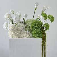 Boules de fleurs artificielles de haute qualité (hortensias et roses) pour décorations de bar, arrangements de mariage et centres de table