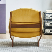 Fauteuil de luxe léger et moderne avec rivets, revêtement en velours, structure en bois courbé – Confortable pour salon, salle à manger, ou comme chaise d'appoint scolaire