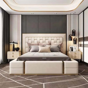 Meubles de chambre à coucher modernes en bois confortables de style chinois, lit king-size ou queen-size avec couleur personnalisée, en cuir véritable, avec tables de chevet - Product Image 1
