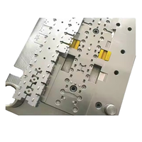 Fabrication en usine de moules pour une personnalisation en continu Estampage progressif personnalisé