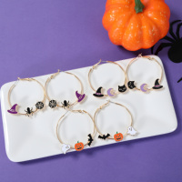 Boucles d'oreilles créoles triple breloque Halloween en gros pour femmes, boucles d'oreilles cercle dorées avec breloques effrayantes assorties