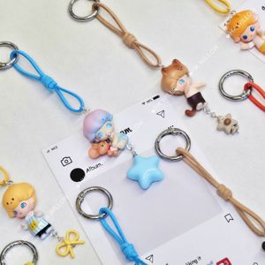 Nuevo Diseño 2026: Figura MINI Dimoo & Crybaby Star, Correa Corta para Teléfono, Colgante para Coche, Cadena Bonita para Teléfono, Accesorios para Teléfono al por Mayor - Product Image 3