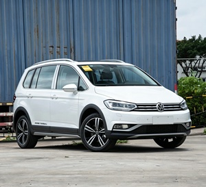 Vente en gros de <span class=keywords><strong>VW</strong></span> <span class=keywords><strong>T</strong></span>-ROC 300TSI DSG Morning Glow Edition 1.5L Turbo SUV Compact d'occasion 2025 à faible consommation de carburant, disponible pour l'exportation mondiale - Product Image 4