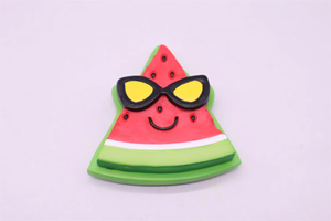 Aimants de réfrigérateur mignons en résine pour fruits Conception de capuchon pour enfants Artisanat fait à la main Cadeau personnalisé Promotionnel Pastèque Ananas Aimants de réfrigérateur - Product Image 4