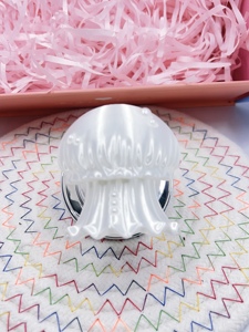 Soporte de Teléfono 3D con Forma de Medusa, Decorado con Perlas, Color Rosa Dulce, Soporte Plegable y Expandible para Teléfono Móvil, para Uso Diario - Product Image 2