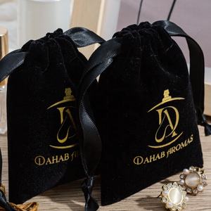 Sacs-cadeaux en velours noir avec logo personnalisé, <span class=keywords><strong>pochette</strong></span> à bijoux plus épaisse et douce pour cosmétiques, parfum, perruques, sac à poussière pour fête, <span class=keywords><strong>mariage</strong></span>, moins cher - Product Image 2