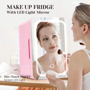 Mini-réfrigérateur portable pour soins de la peau 4L, style rétro avec miroir LED et refroidissement thermoélectrique pour voiture – Vente en gros - Product Image 3