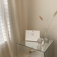 Table basse en acrylique effet miroir, accessoires créatifs pour la photographie, mobilier de maison, table de chevet en acrylique style INS pour la décoration intérieure