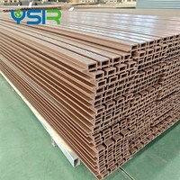 Panneaux muraux extérieurs en WPC Great Wall Board, imperméables, ignifuges, revêtement en bois plastique, surface 3D, utilisation en extérieur, hôtels, bureaux