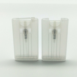 Transparent désinfectant pour les mains à base d'alcool visa bouteille de pulvérisation de carte de crédit - Product Image 3