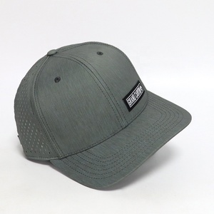 Cappello da Golf OEM/ODM all'Ingrosso in Poliestere a 6 Pannelli Strutturati con Visiera Leggermente Curva, Chiusura Snapback, Fori Tagliati al Laser e Logo Personalizzato - Product Image 5