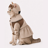 Ensemble Robe Tablier et Jupe à Volants Élégante pour Chaton Beige Doux Hamolly avec Bonnet Confortable – Costume de Vacances pour Animaux