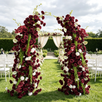 Arche de mariage en soie de haute qualité avec roses artificielles, verdure et fleurs blanches pour décorations de mariage en gros