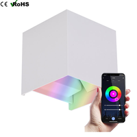 Lampe murale LED Benory Loxone 24V RGBW 2700K IP65 Cube Up/Down, dimmable PWM, compatible DMX KNX Dali Zigbee Gateway, 100x100, pour extérieur