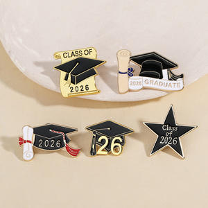 Groothandel Afstudeergeschenken Cap Reversspeld Souvenir Embleem Badge Shinny Gouden Graduatie Broche Klasse Van 2026 Revers Badge Metalen Pin - Product Image 2