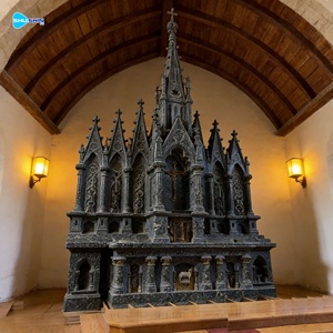 Grand Autel Religieux d'Église Intérieur <span class=keywords><strong>en</strong></span> Pierre Naturelle Sculptée à la Main, <span class=keywords><strong>Table</strong></span> d'Altar Catholique <span class=keywords><strong>en</strong></span> Marbre pour la Prière - Product Image 2