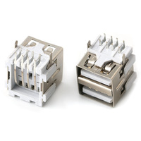 USB 2.0 double couche verticale à 180 degrés Connecteur USB 3.0 horizontal à 90 degrés noir et blanc prise femelle USB multiple enfichable