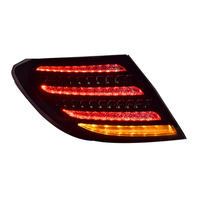 Accessoires de voiture automatique SJC pour mercedes-benz classe C W204 assemblage de feux arrière 07-14 modifié LED feu de conduite frein clignotant