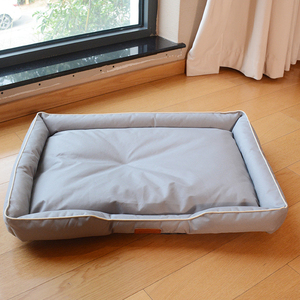 Coussin pour chien rectangulaire minimaliste gris uni en tissu Oxford respirant, pour intérieur, toutes saisons, amovible et lavable - Product Image 6