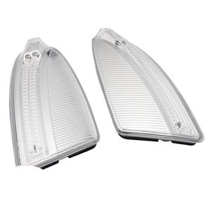 ฝาครอบไฟกระจกมองหลัง Mercedes-Benz C-Class W204 รุ่น 2048200821  ฝาครอบเลนส์ไฟเลี้ยว - Product Image 1