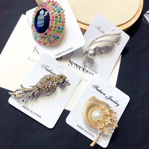 Nuevo Broche de Aleación con Flores y Diamantes de Imitación de Moda Coreana para Mujer - Regalo para Compromiso, Boda y Fiesta, Estilos Variados - Product Image 4