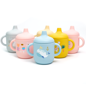 Tasses à bec en silicone pour enfants avec motifs mignons, pour tout-petits et préscolaires, sans BPA, anti-fuite, personnalisables, avec poignée - Product Image 1
