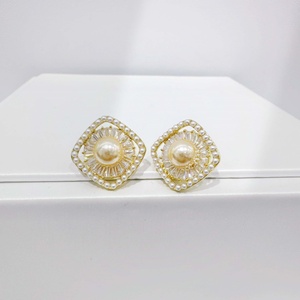 Custom plata 925 sterling <b>silver</b> <b>big</b> chunky <b>earring</b> exaggerated bridal unique 22k Gold Plated Freshwater Pearl Stud <b>Earrings</b> - Product Image 5