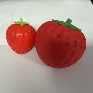 Jouet anti-stress géant créatif en forme de fraise, balle anti-frustration extra large en forme de fruit, jouet en caoutchouc souple pour enfants, fabricant - Product Image 3